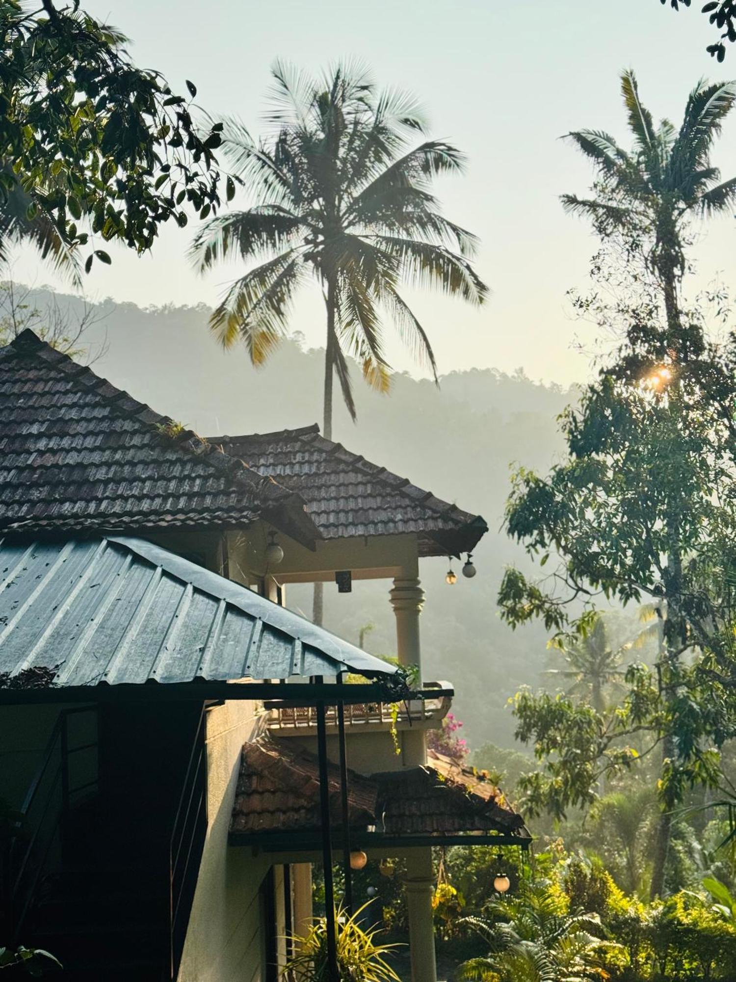Thoppil Homestay Munnar Bagian luar foto